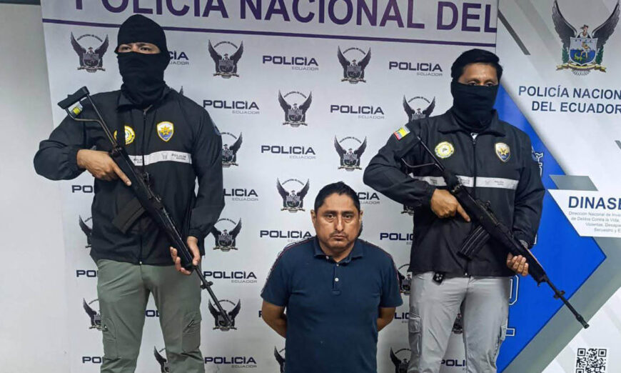 Detennción de alias el ‘Piojo’ por su presunta participación en el asesinato de un exdirector de la Contraloría en Guayaquil. Foto tomada de X