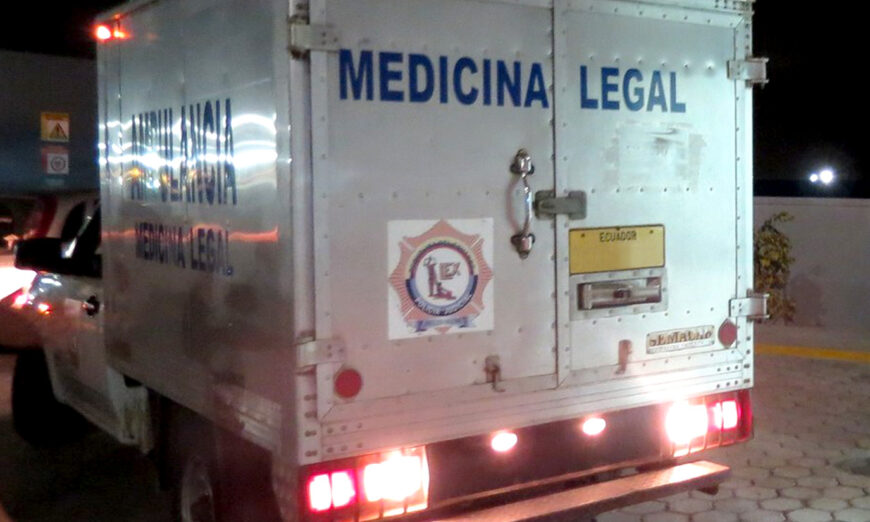 Imagen referencial de un carro de Medicina Legal. Foto tomada de X.